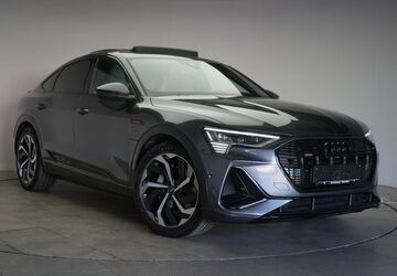 Audi e-tron 14.000 km 39.990 &euro; Braunschweig 38110