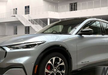 Ford Mustang Mach-E 21.990 km 33.850 &euro; Schöningen 38364