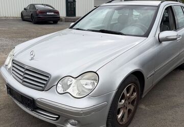 Mercedes-Benz C 220 301.000 km 2.990 &euro; Salzgitter 38229