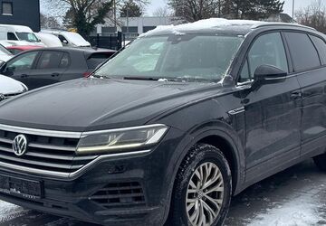 VW Touareg 366.676 km 21.990 &euro; Braunschweig 38122