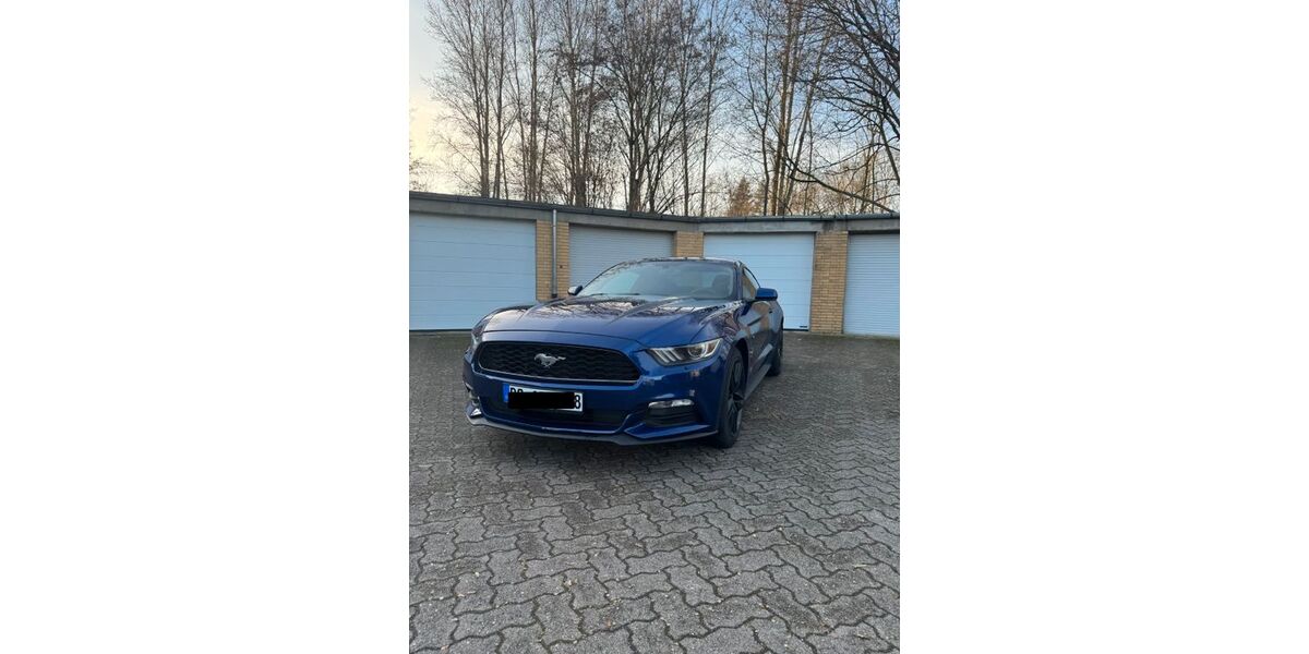 Ford Mustang 159.500 km 15.900 &euro; Braunschweig 38116