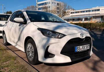 Toyota Yaris 75.184 km 13.890 &euro; Braunschweig 38114