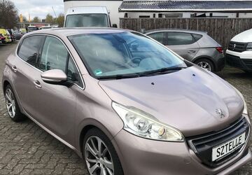 Peugeot 208 144.307 km 4.999 &euro; Braunschweig 38110
