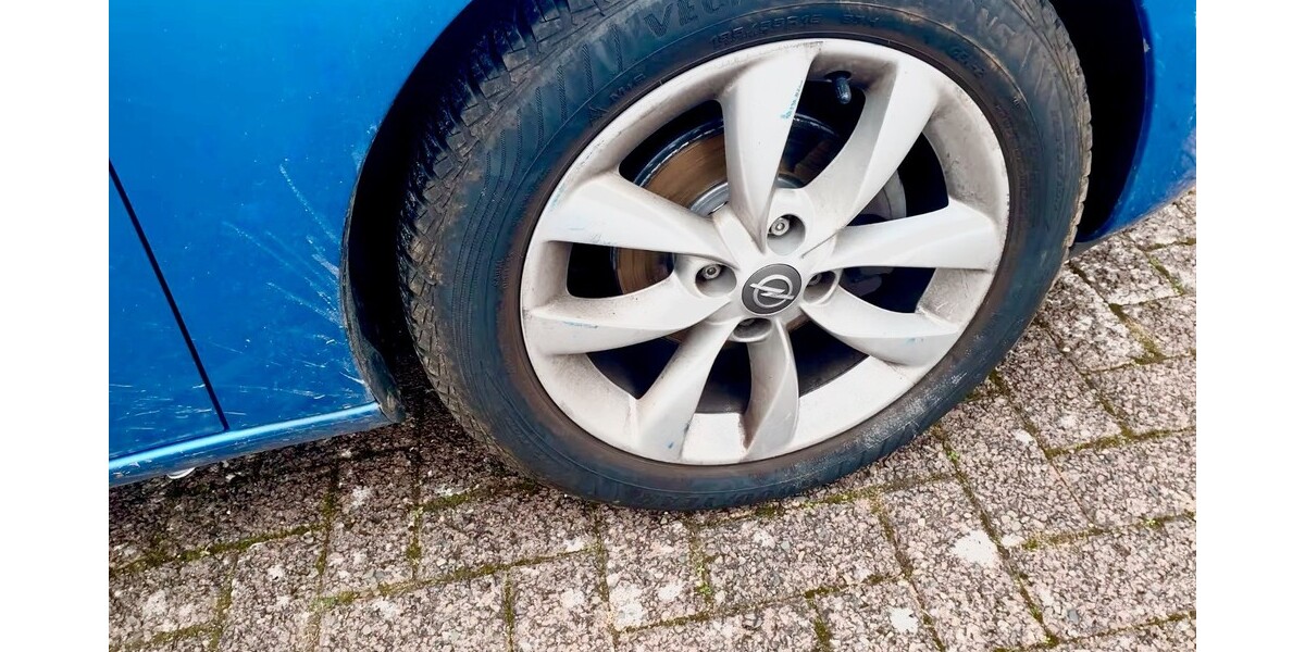 Opel Adam 109.496 km 7.950 &euro; Goslar 38640