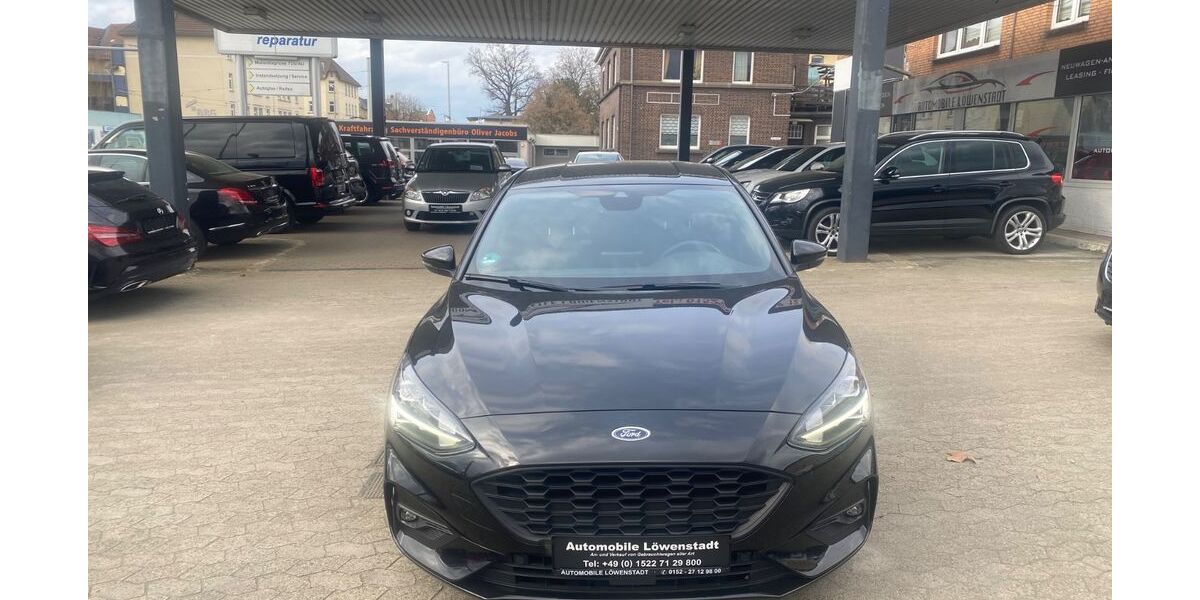 Ford Focus 100.000 km 13.490 &euro; Braunschweig 38114