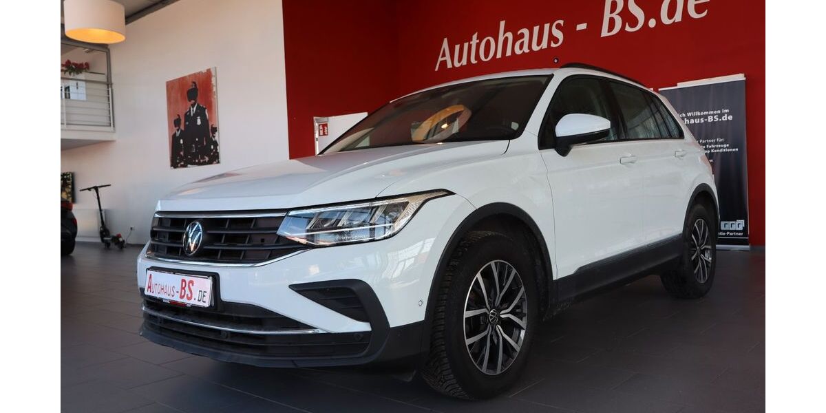 VW Tiguan 92.640 km 24.690 &euro; Braunschweig 38116