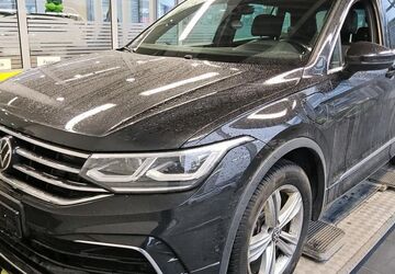 VW Tiguan 169.530 km 26.990 &euro; Braunschweig 38122