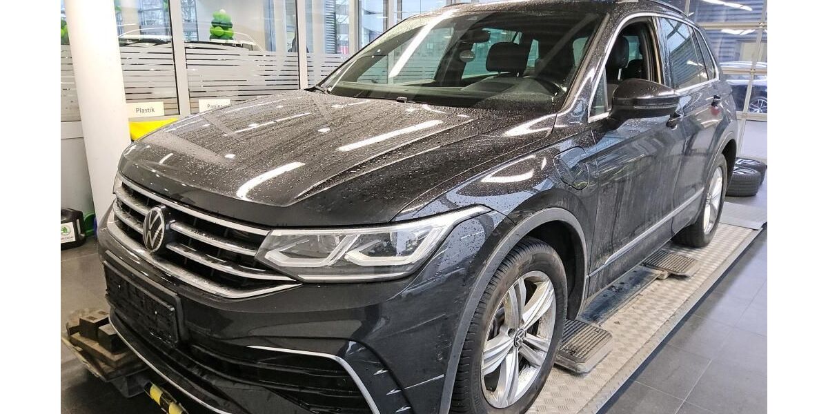 VW Tiguan 169.530 km 26.990 &euro; Braunschweig 38122