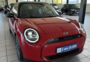 Mini Cooper SE 6.600 km 35.700 &euro; Salzgitter 38228