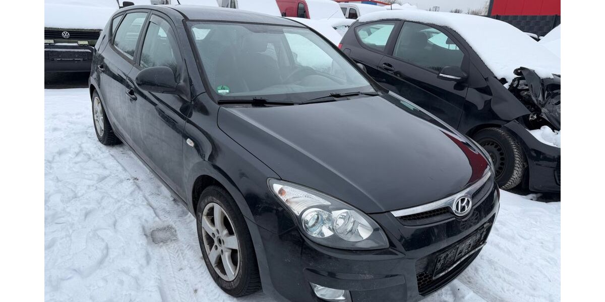 Hyundai i30 230.000 km 2.490 &euro; Salzgitter 38229