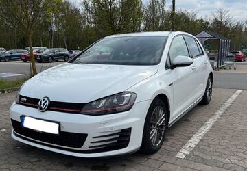 VW Golf 141.000 km 13.990 &euro; Braunschweig 38106