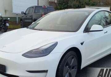Tesla Model 3 53.450 km 27.750 &euro; Schöningen 38364