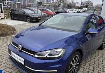 VW Golf 129.281 km 15.899 &euro; Salzgitter 38229