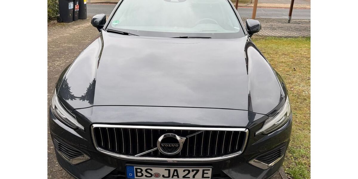 Volvo V60 59.200 km 30.200 &euro; Braunschweig 38108