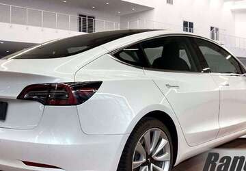 Tesla Model 3 31.750 km 21.750 &euro; Schöningen 38364