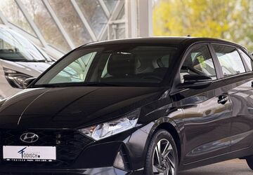 Hyundai i20 86.710 km 14.830 &euro; Salzgitter 38228