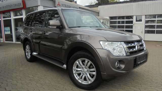Mitsubishi Pajero 167.500 km 17.500 &euro; Peine 31226