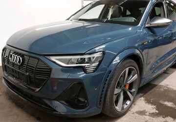 Audi e-tron 35.250 km 44.950 &euro; Salzgitter 38259
