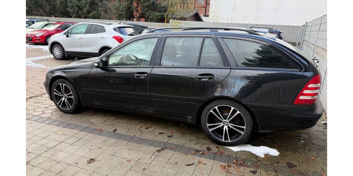 Mercedes-Benz C 200 312.000 km 2.250 &euro; Wolfenbüttel (Halchter) 38304