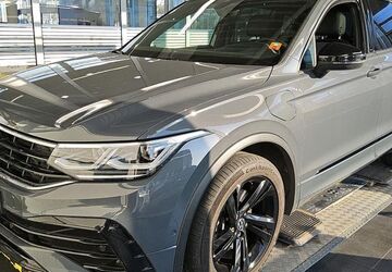 VW Tiguan 207.037 km 22.990 &euro; Braunschweig 38122