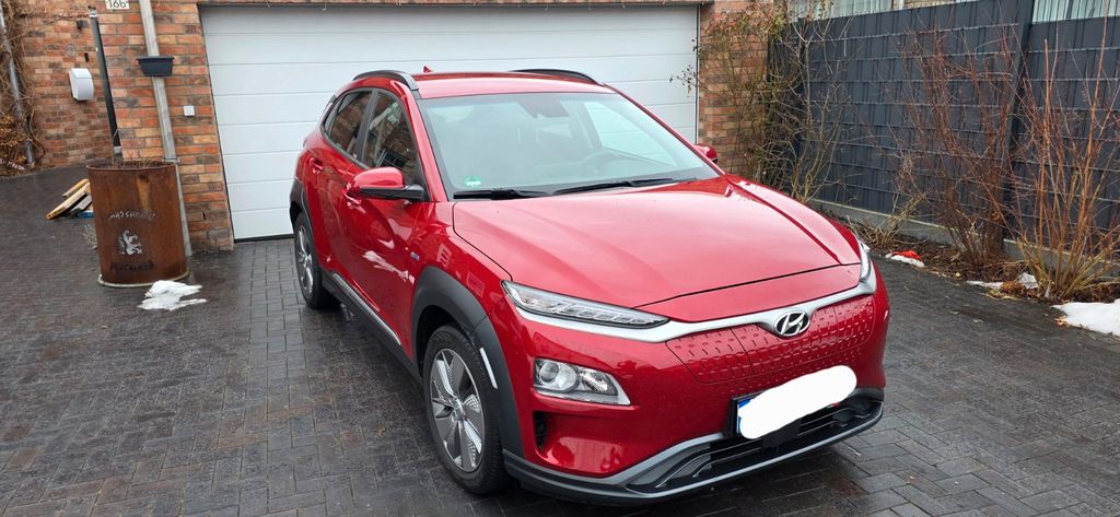 Hyundai KONA Elektro 52.500 km 15.100 &euro; Vechelde (OT Wahle) 38159