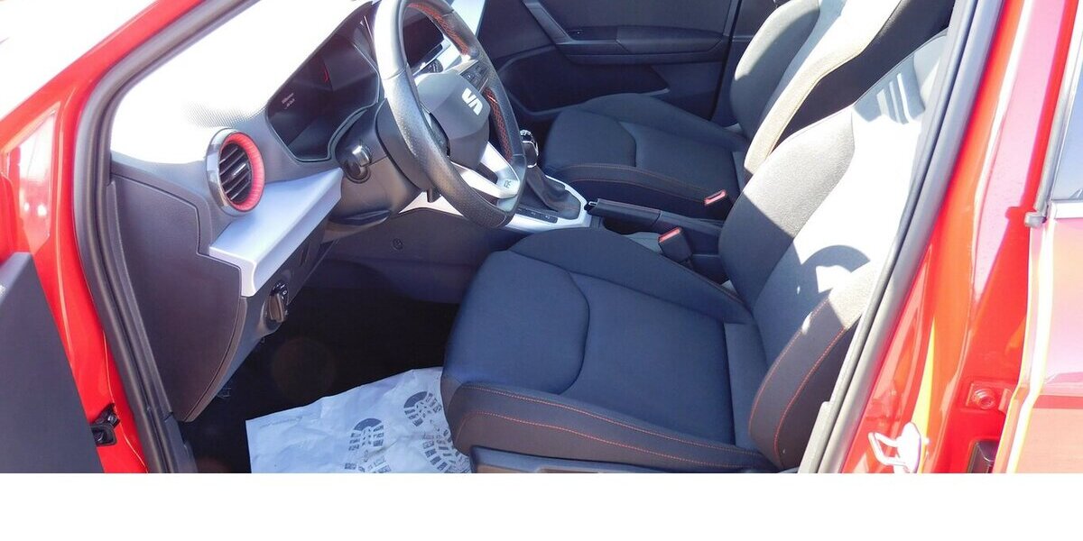 Seat Arona 1.0 FR-Line TSI BMT Navi Klima Alu 9.600 km 17.990 &euro; Vordorf 38533