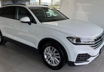 VW Touareg 27.500 km 51.990 &euro; Braunschweig 38116