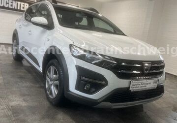 Dacia Sandero 74.200 km 9.990 &euro; Braunschweig 38112