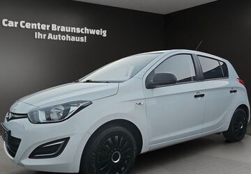 Hyundai i20 65.500 km 6.599 &euro; Braunschweig 38120