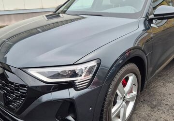 Audi Q8 e-tron 16.700 km 36.990 &euro; Braunschweig 38112