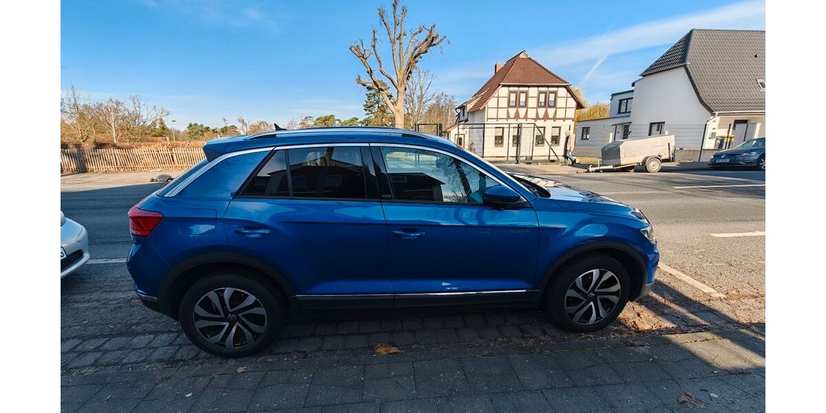 VW T-Roc 23.000 km 19.999 &euro; Braunschweig 38104