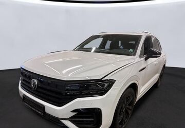 VW Touareg 104.484 km 53.990 &euro; Braunschweig 38122
