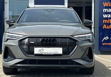Audi e-tron 66.305 km 36.950 &euro; Salzgitter 38229
