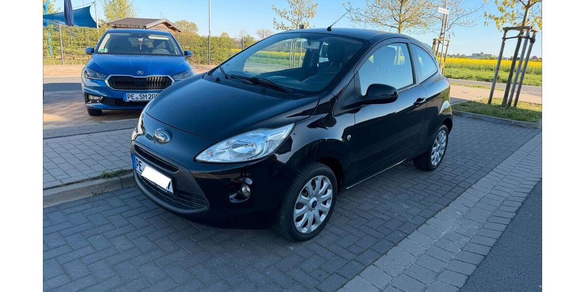 Ford Ka/Ka+ 117.000 km 2.450 &euro; Vechelde 38159