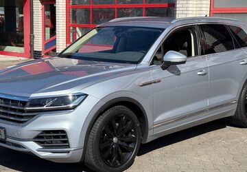 VW Touareg 161.500 km 32.590 &euro; Braunschweig 38112