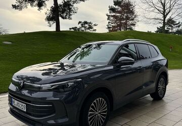 VW Tiguan 18.500 km 34.899 &euro; Koenigslutter 38154