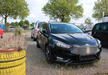 Ford Focus 61.328 km 10.600 &euro; Wolfenbüttel 38302