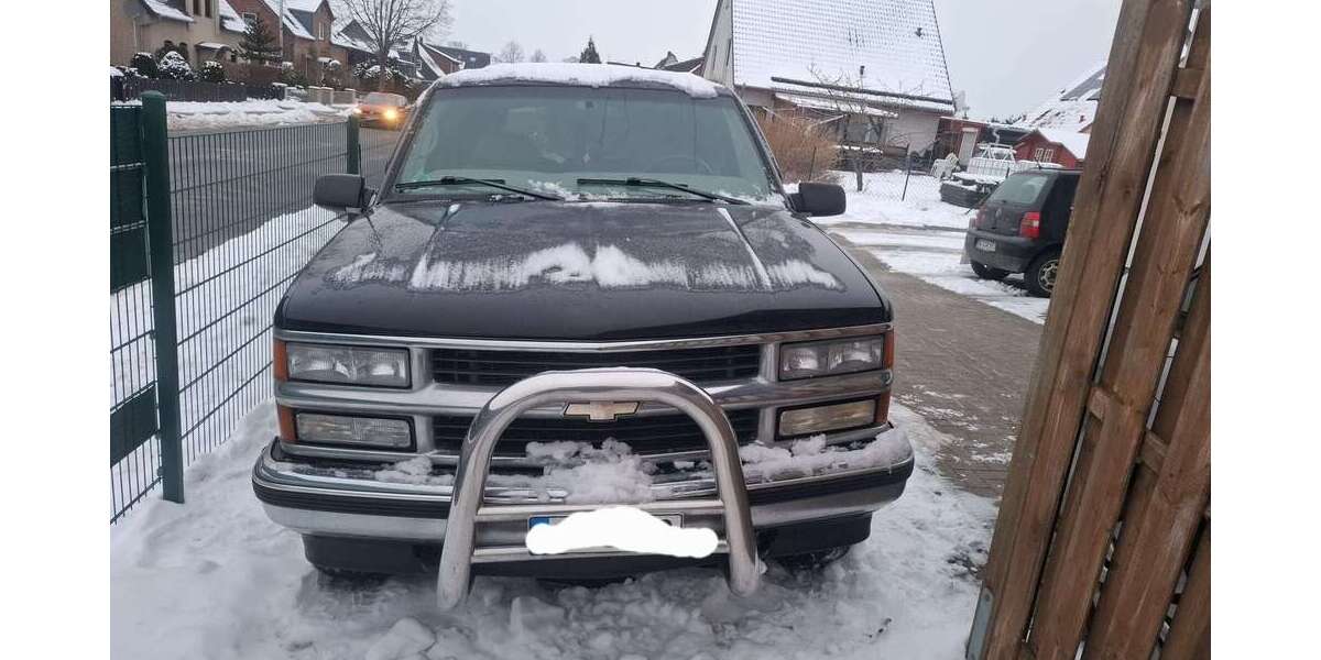 Chevrolet Tahoe 201.000 km 9.900 &euro; Braunschweig 38116