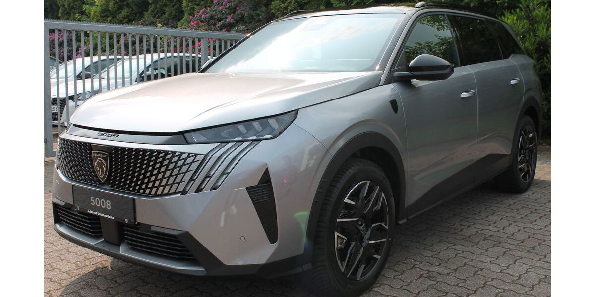 Peugeot 5008 7.800 km 39.990 &euro; Goslar 38644
