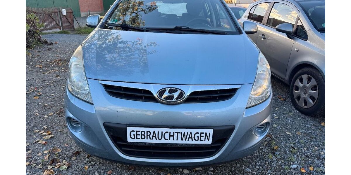 Hyundai i20 148.000 km 3.450 &euro; Adersheim 38304