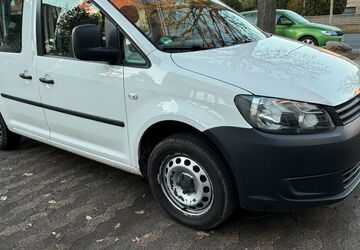 VW Caddy 138.000 km 5.999 &euro; Adenstedt 31246