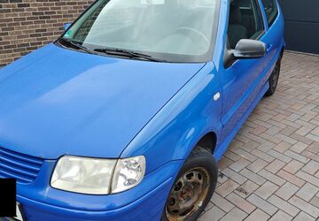 VW Polo 216.000 km 1.200 &euro; Holle 31188