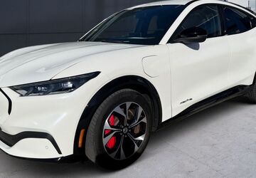 Ford Mustang Mach-E 57.750 km 28.650 &euro; Wolfenbüttel 38302