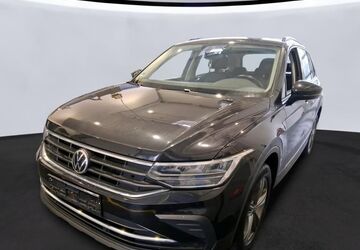 VW Tiguan 195.564 km 17.990 &euro; Braunschweig 38122