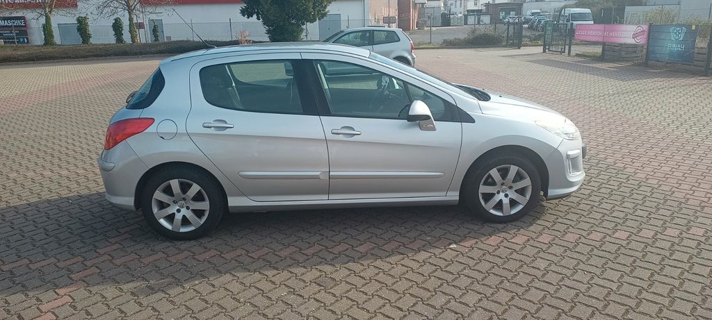 Peugeot 308 155.000 km 2.700 &euro; Schellerten 31174