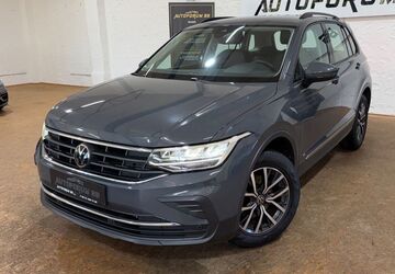 VW Tiguan 64.400 km 26.490 &euro; Braunschweig Wenden 38110