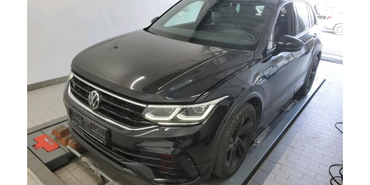 VW Tiguan 110.811 km 30.990 &euro; Braunschweig 38122