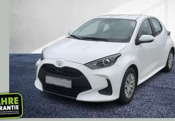 Toyota Yaris 21.000 km 14.690 &euro; Goslar 38644