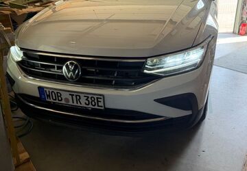 VW Tiguan 73.000 km 22.999 &euro; Lehre 38165
