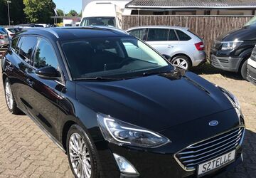 Ford Focus 123.577 km 9.590 &euro; Braunschweig 38110